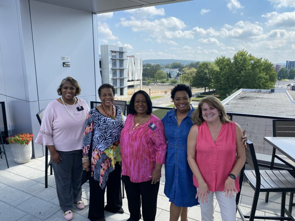 MeetHuntsville's tweet photo. Thanks to @VonBraunCenter and Rhythm on Monroe for hosting brunch for our friends - Adrienne Washington and the ladies of AKA South Eastern Region Conference. 

If you have any questions, @meetSharonHSV is your lady! #MeetHuntsville https://t.co/TFqw2mnK3P
