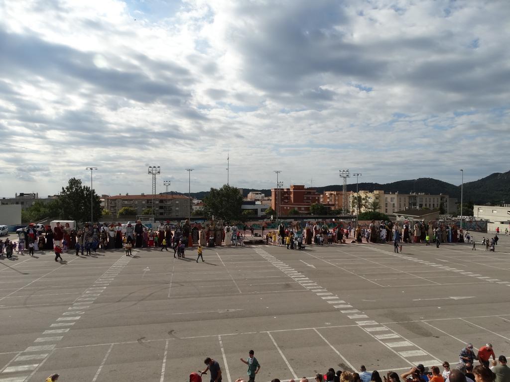 Gegantse's tweet photo. Aquest cap de setmana Sant Feliu de Guíxols ha acollit la 27a Vila Gegantera de les Comarques Gironines https://t.co/M2E07eNjLS