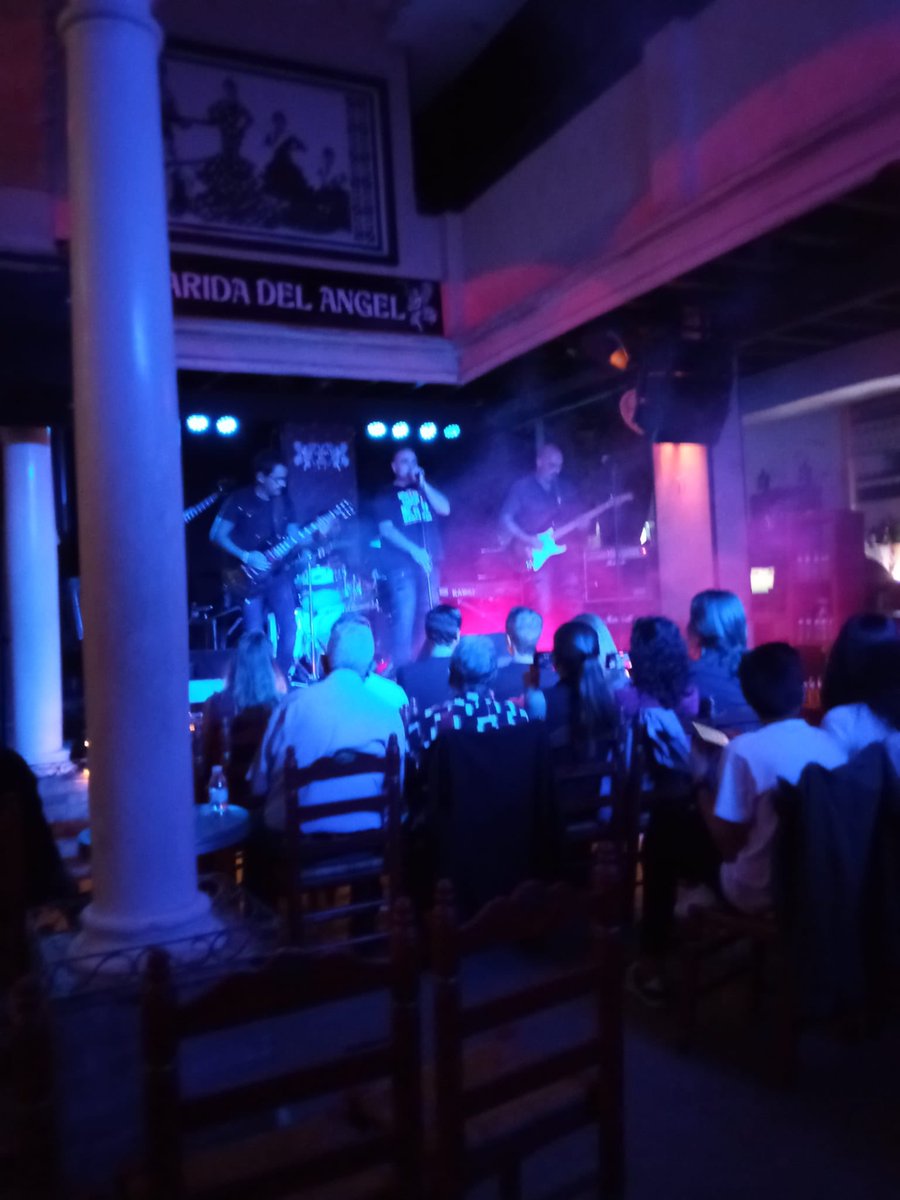 Gracias a #Jerez y gracias a #laguaridadelangel por dejarnos expresar dónde antes grandes maestros han actuado