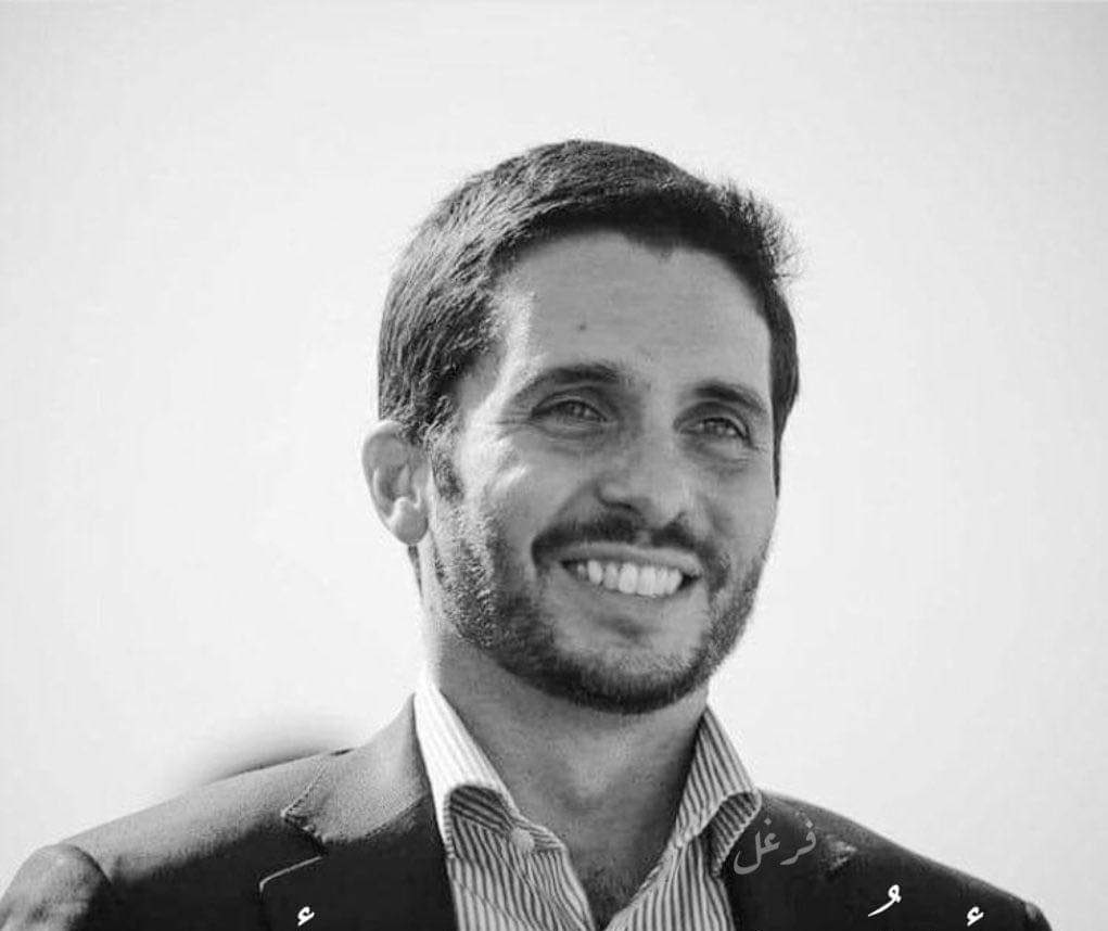 ZaikeAbu's tweet photo. #freeprincehamzah قل لرياح تأتينا كما تشاء فمًا عادت سفينتنا تشتهي شيءٍ https://t.co/fKYyPA6N3H