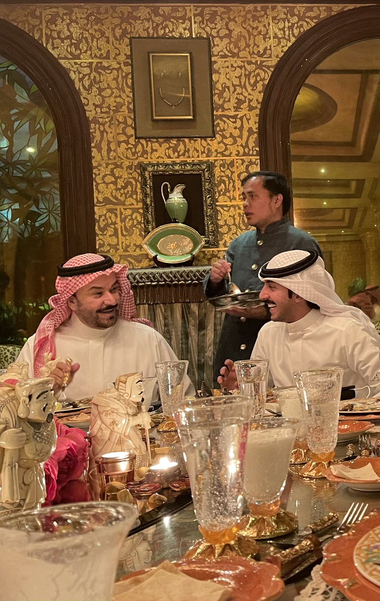 Sharyan_'s tweet photo. ليلة الأمس كانت في ضيافة صاحب السموّ الملكي الأمير مشعل بن محمد بن سعود بن عبدالعزيز آل سعود
كانت ليله جميله وممتعه.. كثّر الله خيره https://t.co/uBWFgcKQcK
