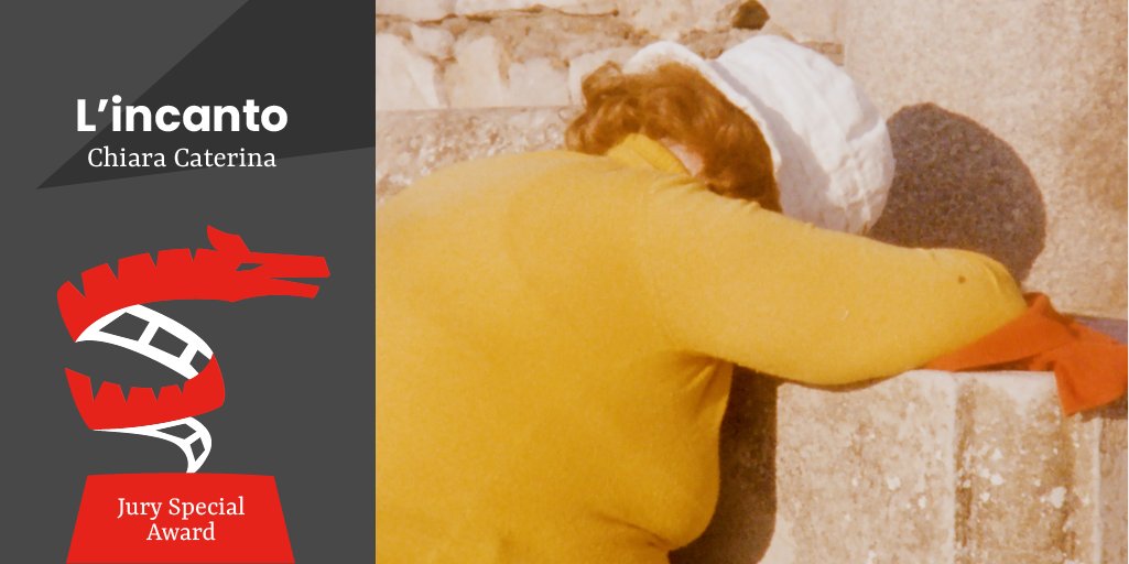 🏆 𝗝𝘂𝗿𝘆 𝗦𝗽𝗲𝗰𝗶𝗮𝗹 𝗔𝘄𝗮𝗿𝗱 | 𝗟'𝗶𝗻𝗰𝗮𝗻𝘁𝗼 di Chiara Caterina.

Il premio è assegnato dalla giuria per l’audacia con cui racconta delitti sedimentati nell’immaginario collettivo rinunciando alle immagini sensazionalistiche in favore di una poetica visionaria.