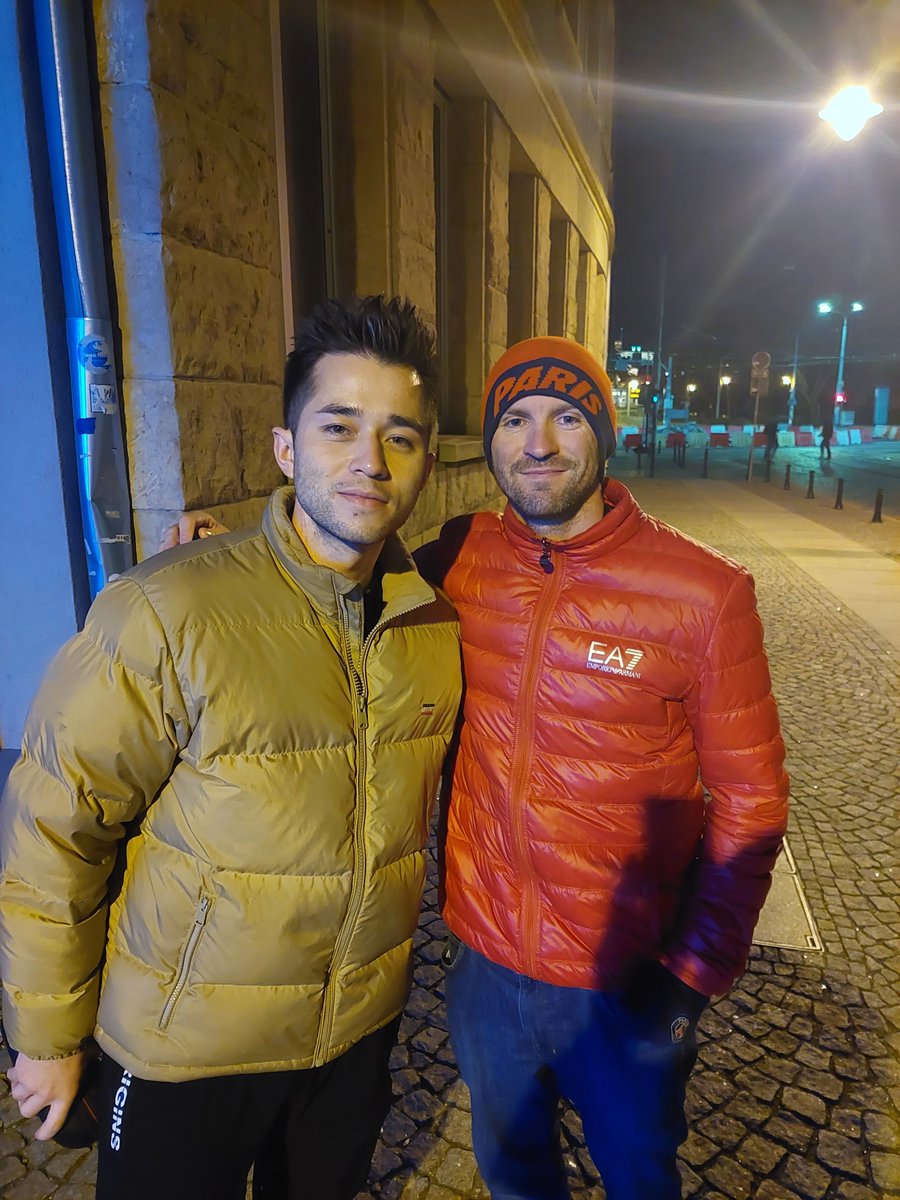 OskiSozanski's tweet photo. 1 night
2 parties
5 djs

Trance Champions 3 and VIZE in da house. 🎧🎧🔥🔥🥳🥳

Thank you my friends @MARCOV @StoneTerm @jochenmiller @VIZEMUSIC !!

#marcov #stonefaceandterminal #jochenmiller #vizemusic #trancechampions #trancechampions3 #trance https://t.co/sJlBvfg1gi