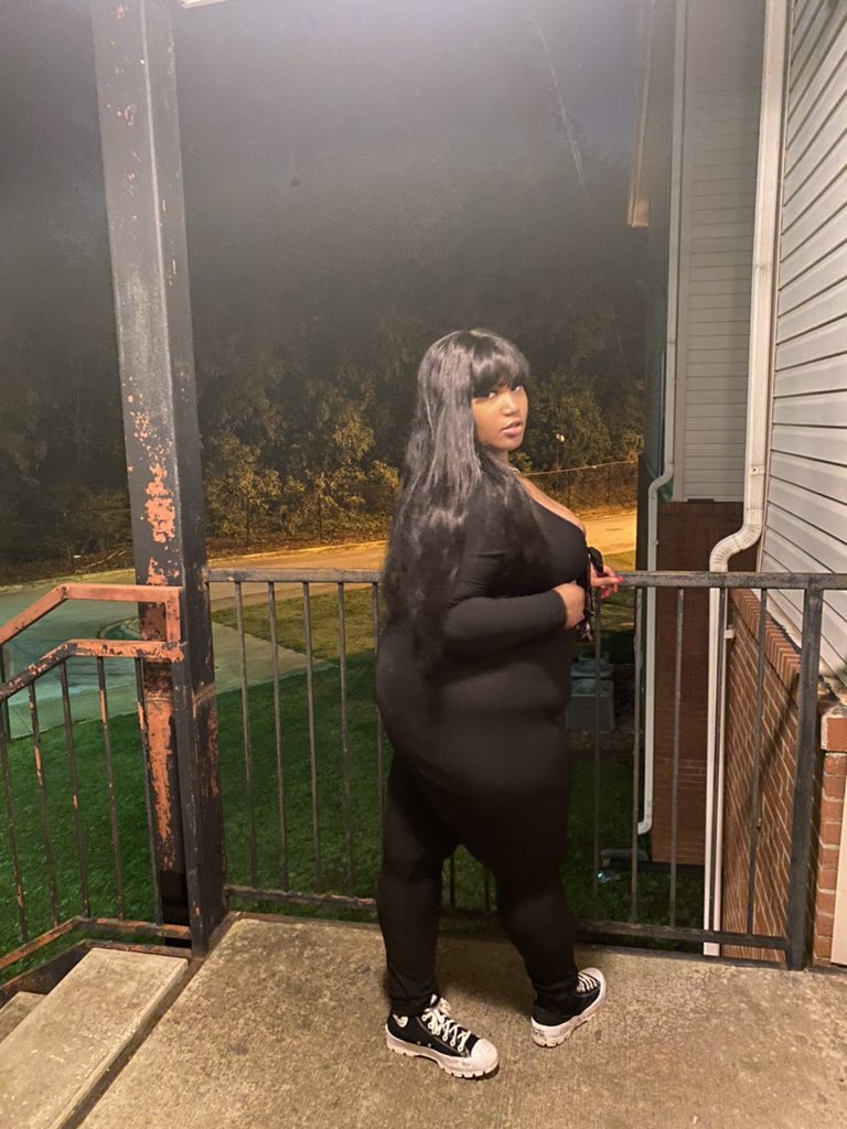 reagan_diane2's tweet photo. Real life Barbie, just ask ken🥀 https://t.co/aJgIJEf8QX