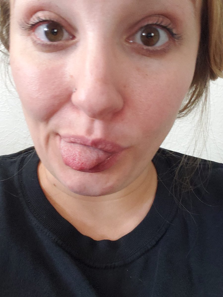 ShikamarusMist1's tweet photo. Natural is beautiful too! 
#loveyourself #naturalbeauty #beautiful #behappy #happysunday #nomakeup #nofilter #nomakeupselfie #happylife #beyourself #youarebeautiful https://t.co/kegY4Pg7QC