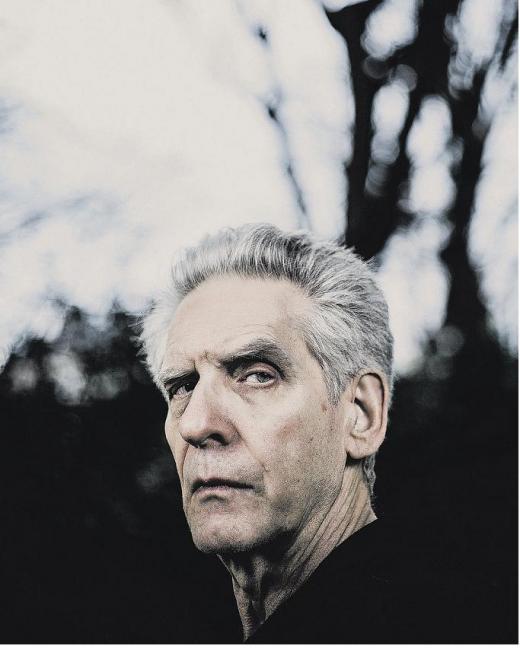 KstewFR's tweet photo. Le réalisateur #DavidCronenberg mentionne #CrimesOfTheFuture avec #KristenStewart, #ViggoMortensen & #LéaSeydoux dans une interview avec #NowToronto / https://t.co/TROrAcXotM https://t.co/P5U4TxCQkv