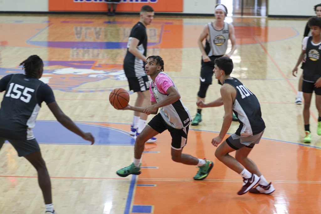 HoopSeenTN's tweet photo. Check out the 3rd Wave of Team Breakdowns from the Tennessee Preview Camp. ✅✅✅

Team 5: https://t.co/ARN7kOuuQm

Team 6: https://t.co/6AFfbeO5FD https://t.co/IQWVhnE0Wi