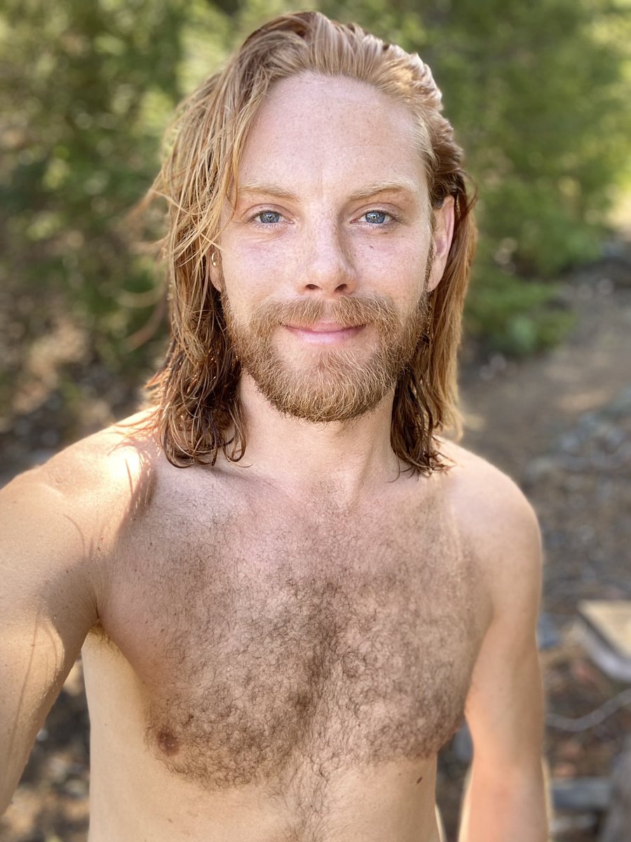 Butch__McQueen's tweet photo. Really feeling myself up in the woods and feeling the need to share. https://t.co/Cqzb1KzI5h
