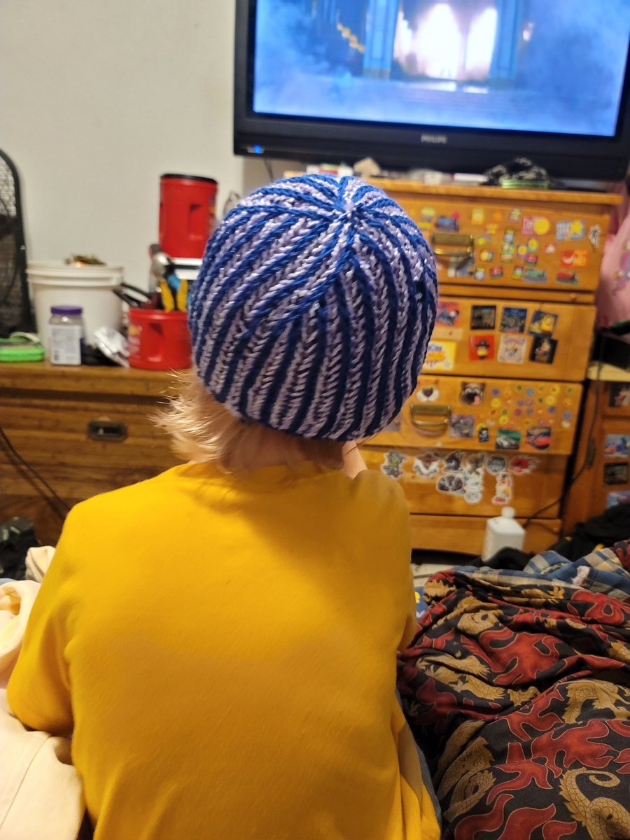 ScancyP's tweet photo. Just finished my first brioche hat for bug 🥰😅 it's not perfect but it's a good start learning this technique ❤ https://t.co/LYPCc3IJID