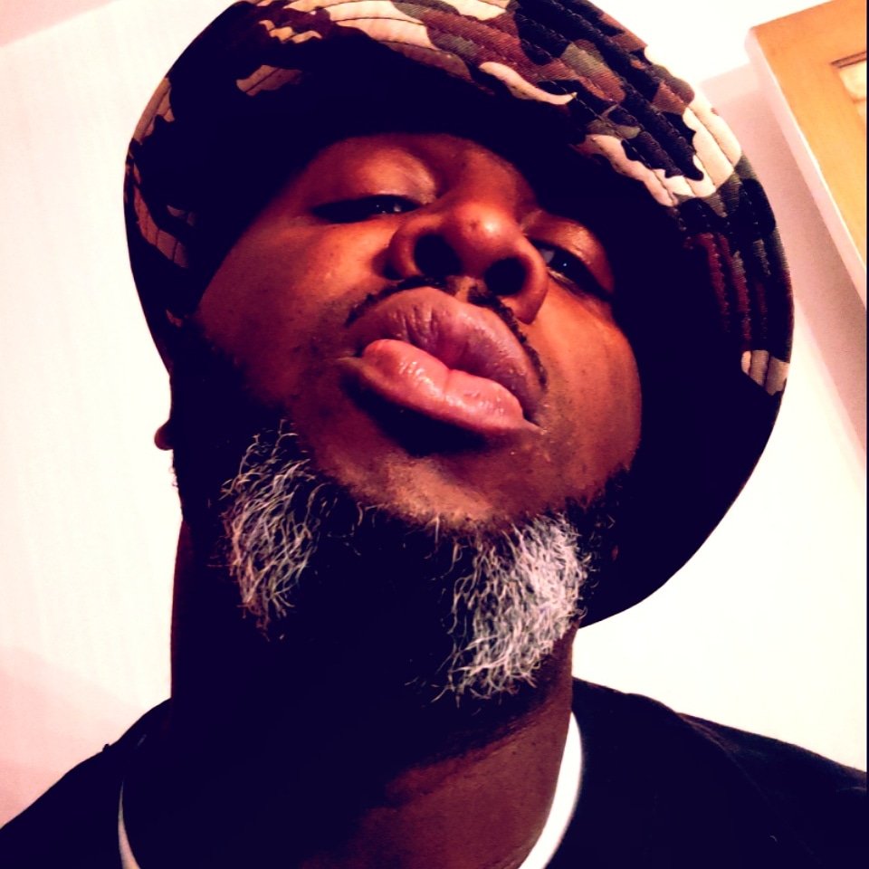TheClergyMusic's tweet photo. DeviceTrax : #NewProfilePic2021 
#Emcee
#Producer
#TheClergy https://t.co/XtyYWMzeNm #Brolictunes