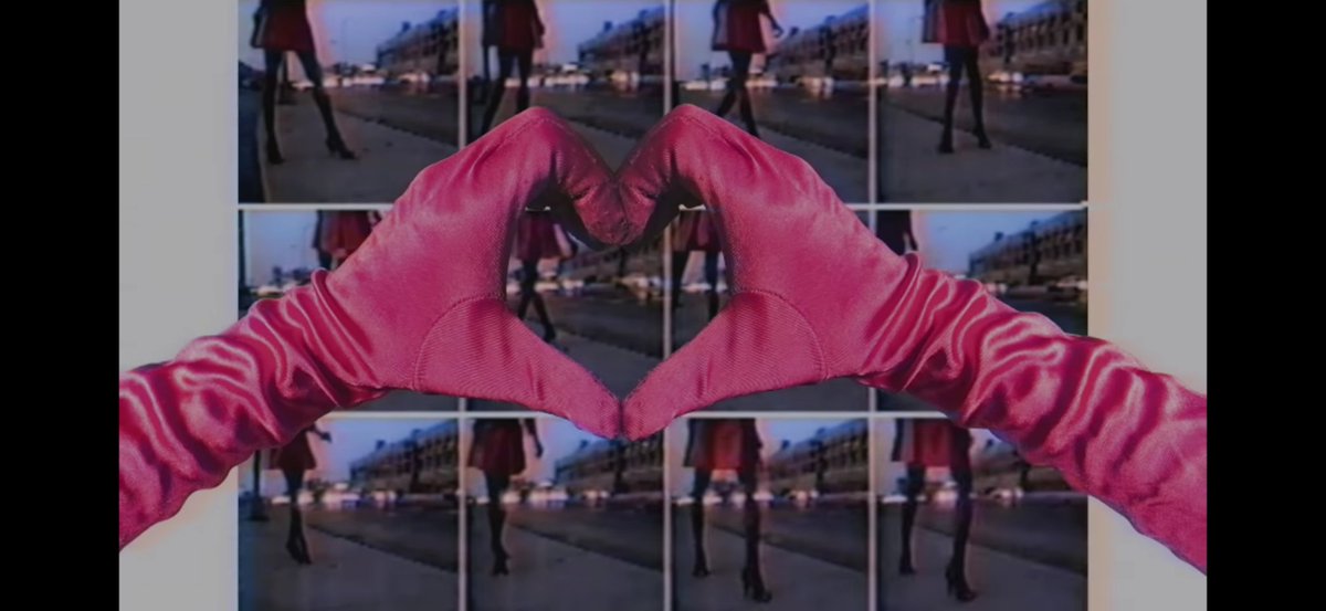 GreenShades9's tweet image. &quot;Now everybody say &apos;Love&apos;, if you film it though.&quot;

RuPaul referencing what Pearl said on &quot;Hey Qween!&quot;?

CC @GayPimp #BlameItOnTheEdit #DragRace