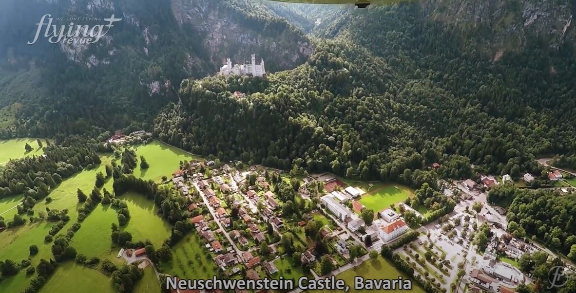 RevueFlying's tweet photo. Lovely flying in the Alps. Do not forget to Follow our YouTube channel.
https://t.co/BV9i4MHzlY https://t.co/SnCoQniOw0