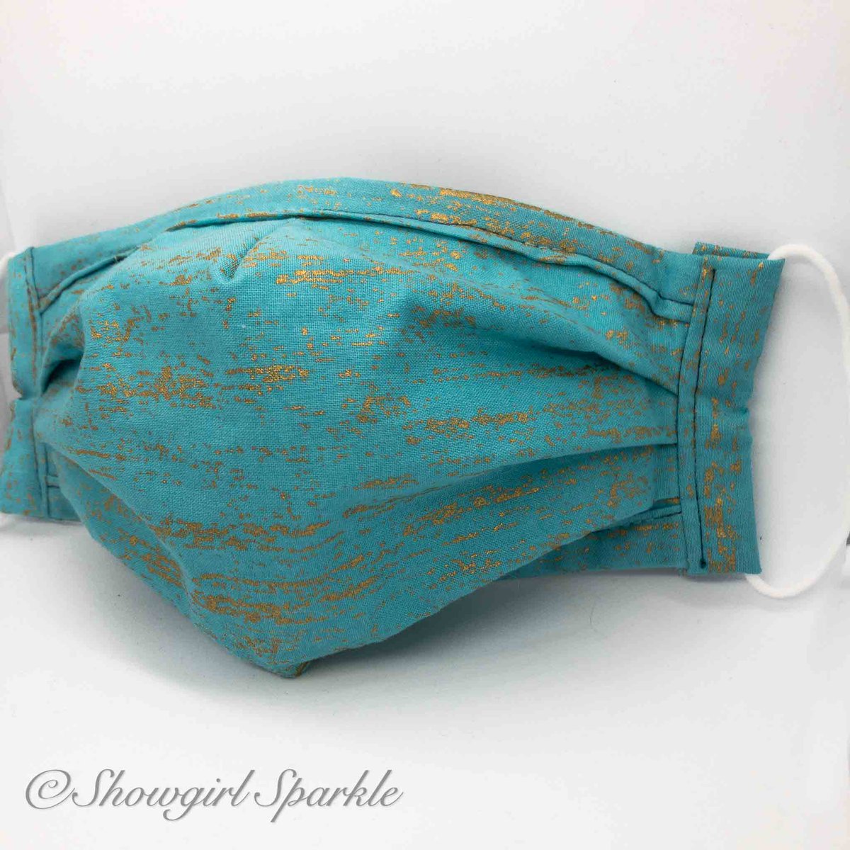 ShowgirlSparkle's tweet photo. Sky with Metallic Gold Fabric Mask
Am I still sewing masks? Sure! My masks are comfy enough to forget you're wearing one. A mask so fabulous, you'll feel good keeping it on! 😷
#clothmask #comfymask #handmade #designermask #slowfashion #yyjmade #makerlife #sparklemask #rhines... https://t.co/AqSQQR9lbu