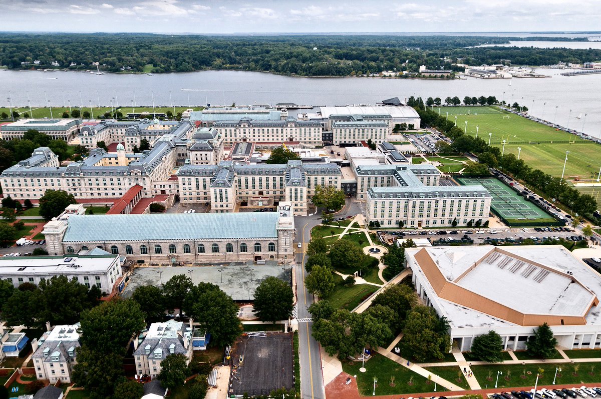 NavyAthletics's tweet photo. 176 years of excellence! Happy birthday @NavalAcademy 

#GoNavy https://t.co/f86h2DXFec