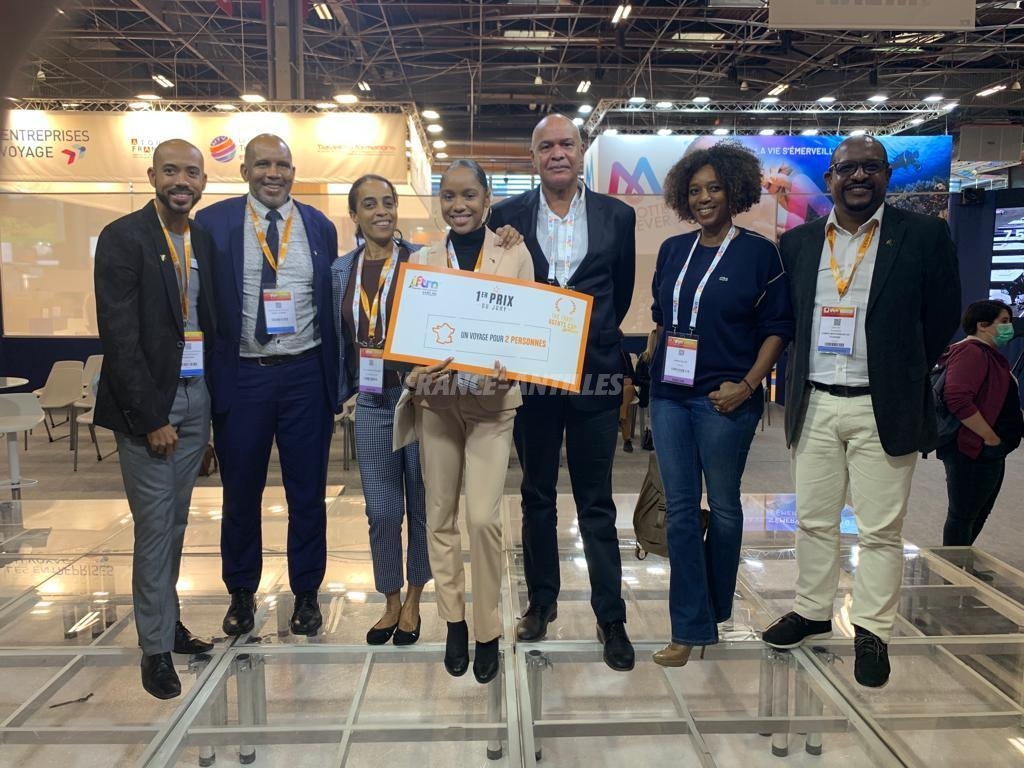 ContactEnt972's tweet photo. Titulaire d'un BTS tourisme, la jeune Aurélia Raymond a remporté vendredi, à Paris, la « Travel Agent Cup Junior 2021 », concours du meilleur agent de voyage junior, au salon du tourisme IFTM Top Resa. https://t.co/OekZfo8Yva https://t.co/pT4zgXCc7H