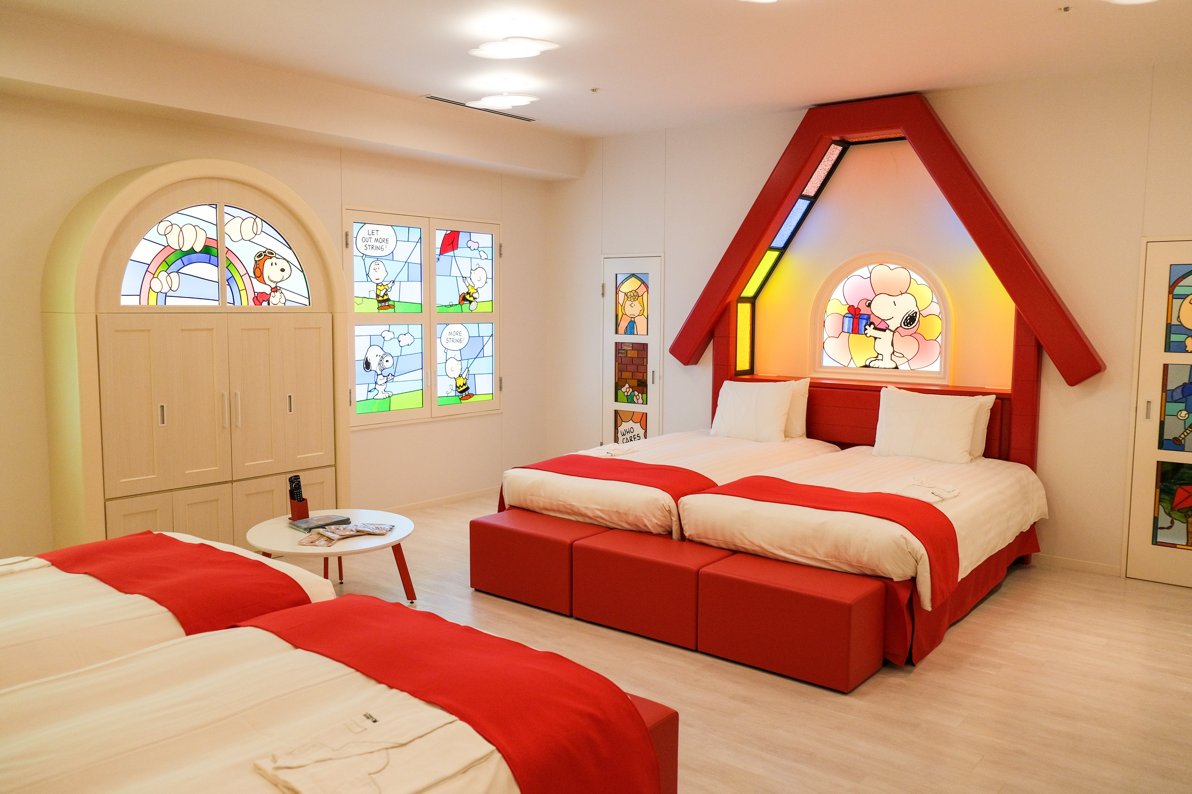 旅する2人 旅行が仕事のカップル 大阪府桜島にある リーベルホテル のキャラクタールームが可愛すぎた Usj から徒歩13分 電車で一駅にある天然温泉や夜景が一望できるテラスがあるホテル スヌーピーの部屋が可愛すぎて記念日や家族にもおすすめ 別