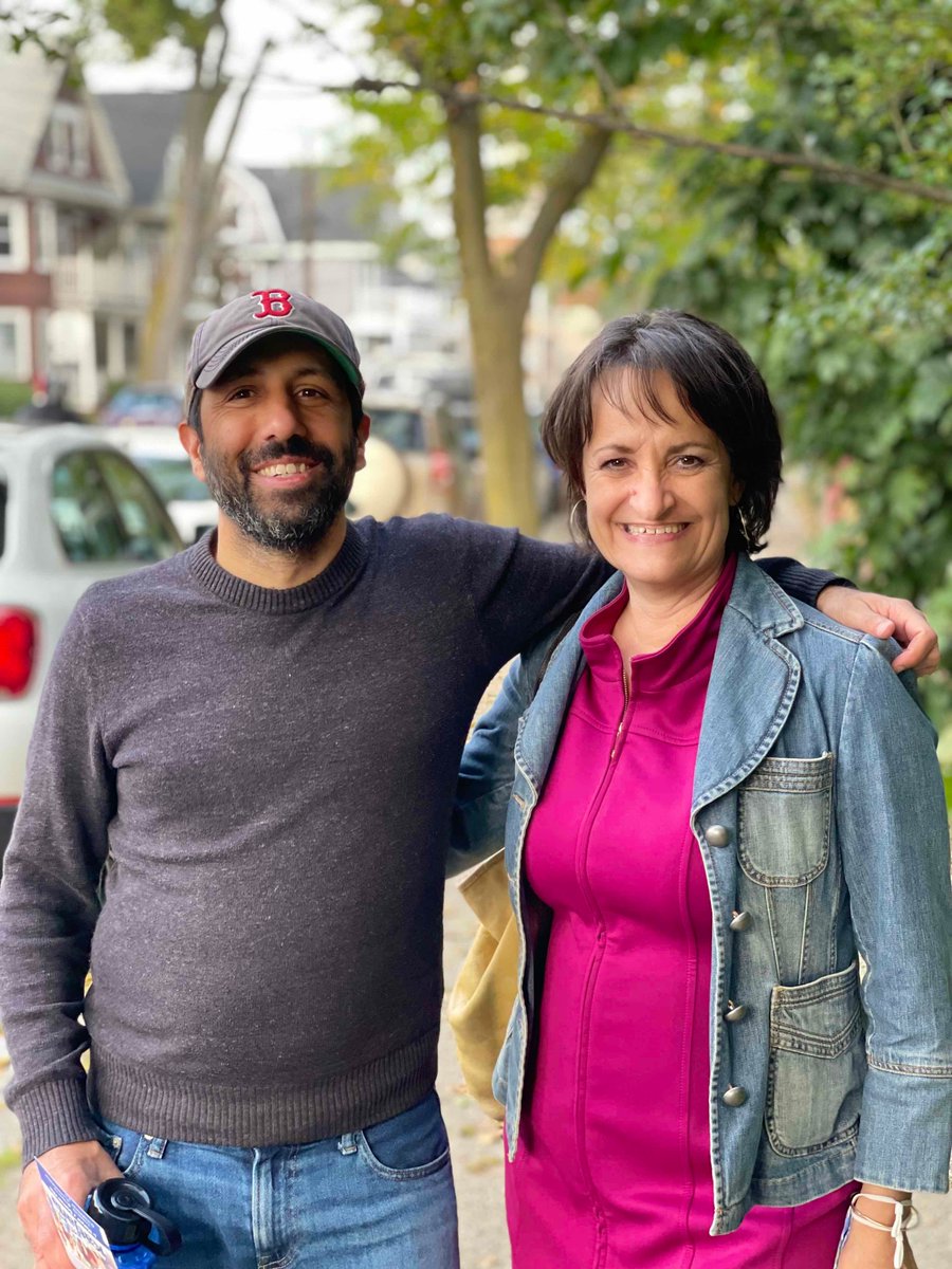 katjballantyne's tweet photo. I always love the unique doorbells you find while knocking doors! Always great to have friends come out with me! What was your favorite door bell you have rung while knocking this week? #mapoli #somerpoli #knocktober #org2win https://t.co/cSUGvRlKRD