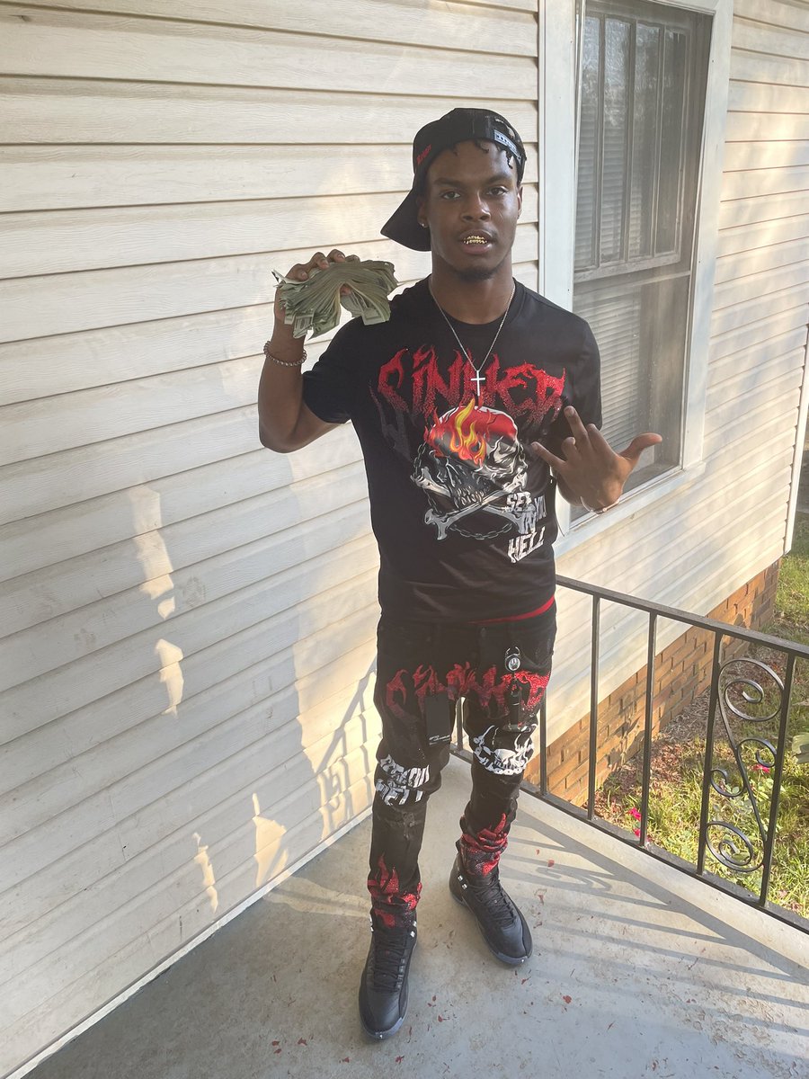 IamJavon1's tweet photo. Det 👩🏽 Had Left When I Was Broke ⬇️ , But Nie I’m 🆙 I Know She Miss Me 😂🤷🏽‍♂️🗣 #FTH #GG #FreeShow #FreeManny #FreeDwight #FreeCpMg 🚁🆖5️⃣🛴 https://t.co/Bu6WRaEw7Y