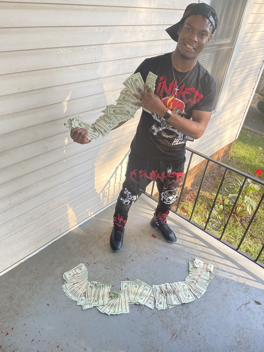 IamJavon1's tweet photo. Det 👩🏽 Had Left When I Was Broke ⬇️ , But Nie I’m 🆙 I Know She Miss Me 😂🤷🏽‍♂️🗣 #FTH #GG #FreeShow #FreeManny #FreeDwight #FreeCpMg 🚁🆖5️⃣🛴 https://t.co/Bu6WRaEw7Y