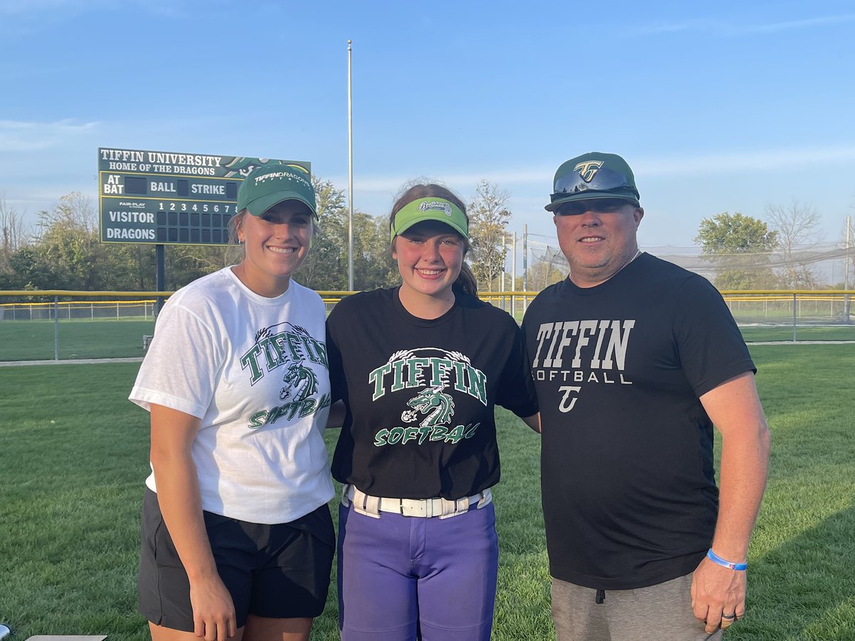 Thank you! <a href="/Paige_McMenemy/">Paige McMenemy</a> Coach Coleman, and <a href="/TiffinUSoftball/">Tiffin University Softball</a> for an amazing camp today, I had such an amazing time and loved the atmosphere! Go Dragons!🐉