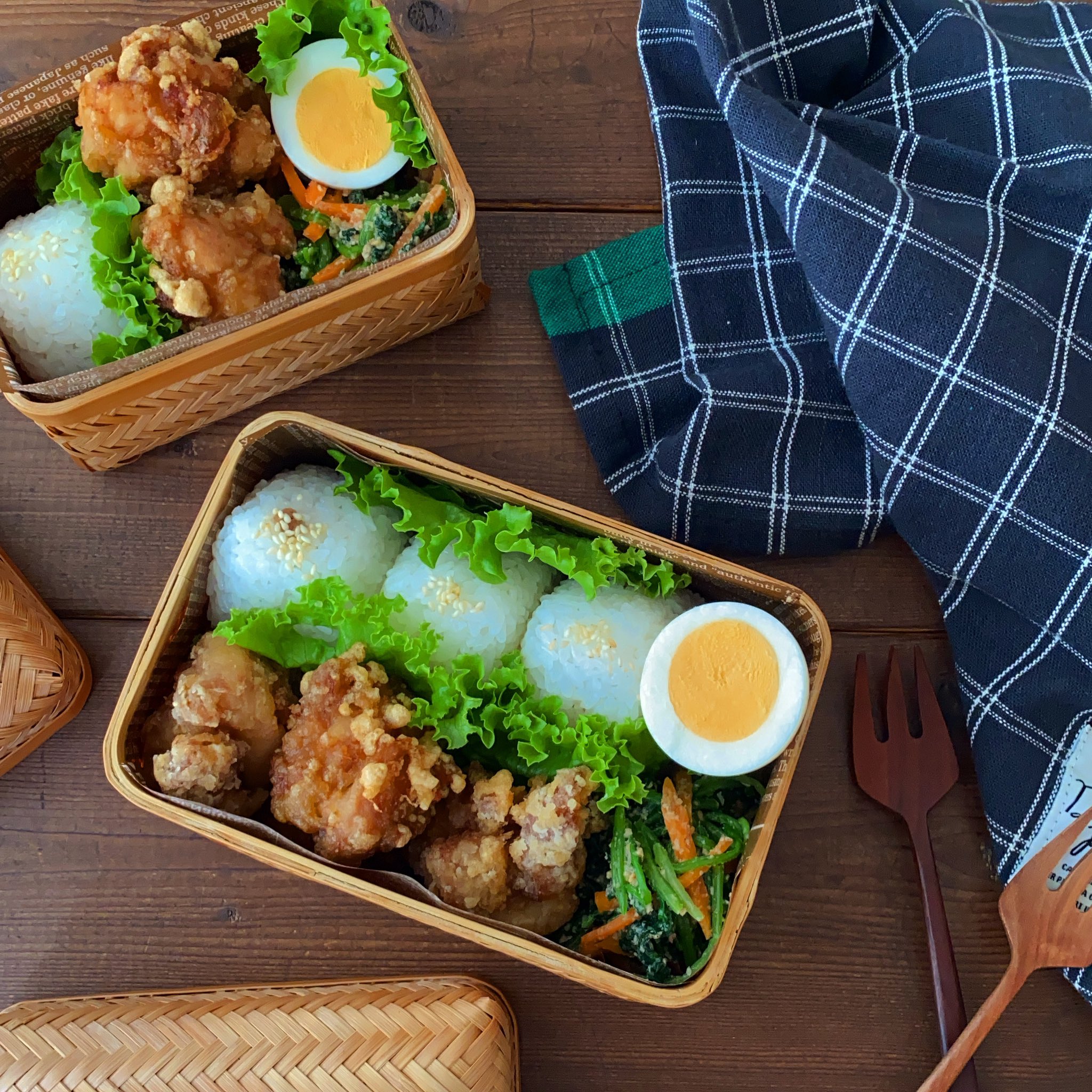 Akitty 唐揚げ おにぎり弁当 旦那さんのリクエスト おにぎり弁当 唐揚げ弁当 お弁当 T Co 5id61ct25a Twitter