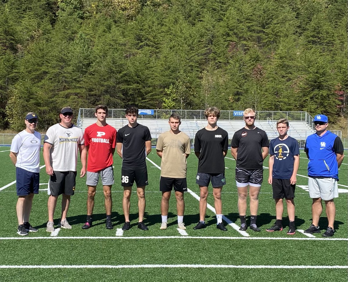 CoachMacKicking's tweet photo. Had a great small group training session in Charleston, WV today along with coaches Mark &amp; Brian Johnson!
@BrianWJ23 @caseystanley_4 @ChaseEdwards12_ @IldertonMor @braydenmscott @NoahDotson2023 https://t.co/TVwjSSeIir