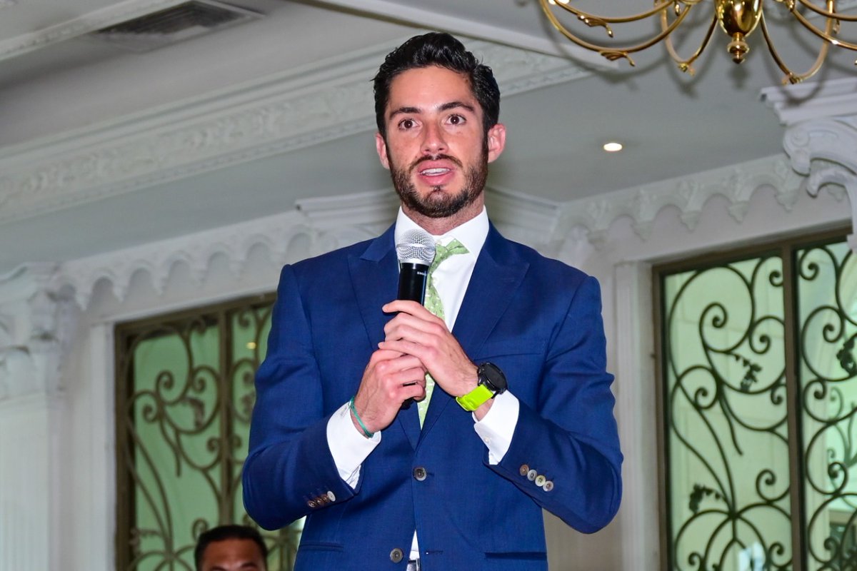 Alejandro Flores Mata tweet media