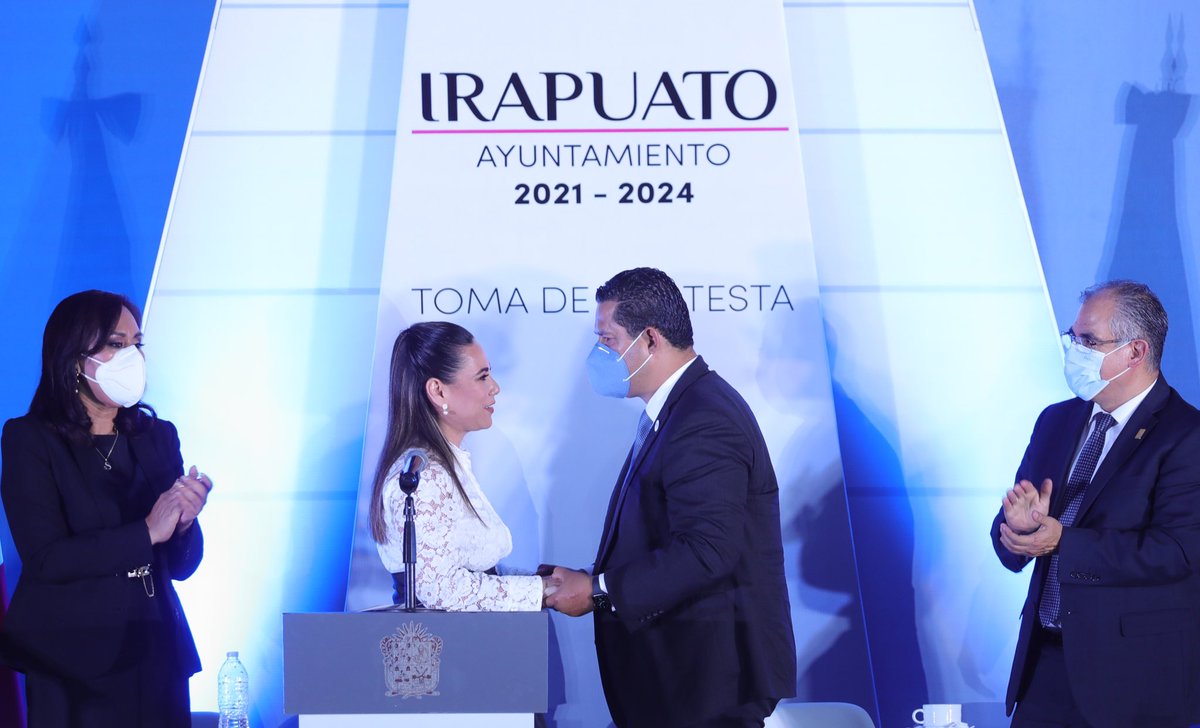 Diego Sinhue Rodríguez Vallejo (@diegosinhue) on Twitter photo En #Irapuato hay mucho talento y debemos impulsarlo sin perder su esencia y vocación.
Es momento de unirnos, de cerrar filas y avanzar con paso firme, trabajar sin ver colores, sino ver las necesidades de la gente.
¡Enhorabuena al Ayuntamiento 2021-2024!
#GrandezaDeMéxico En #Irapuato hay mucho talento y debemos impulsarlo sin perder su esencia y vocación.
Es momento de unirnos, de cerrar filas y avanzar con paso firme, trabajar sin ver colores, sino ver las necesidades de la gente.
¡Enhorabuena al Ayuntamiento 2021-2024!
#GrandezaDeMéxico