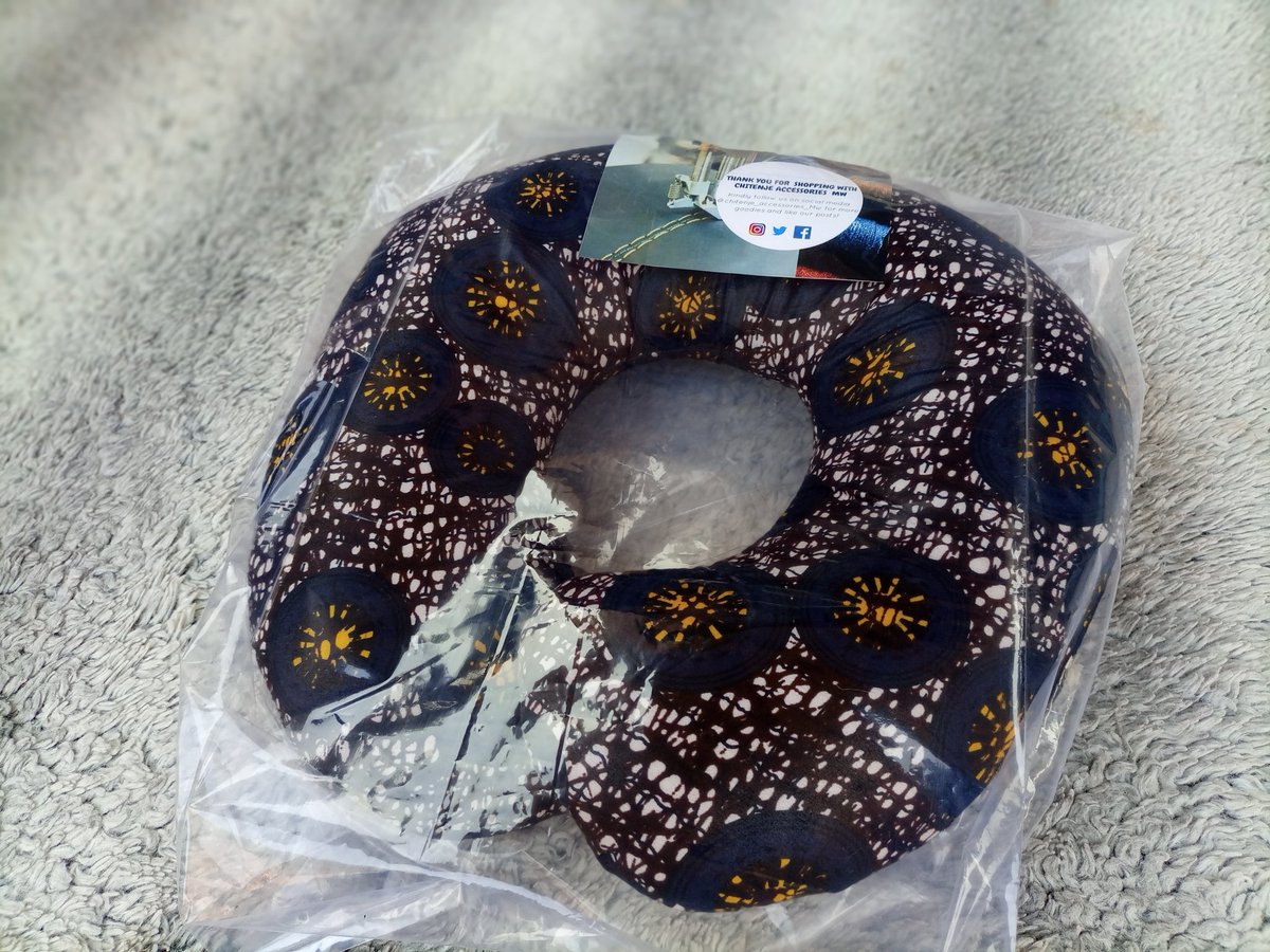 ChitenjeMw's tweet photo. Delivery days are always fulfilling! Because we know the excitement of finally receiving that package you've been looking forward to!

#travellingneckPillow 
#chitnjelovers https://t.co/M6dfIQXPBf