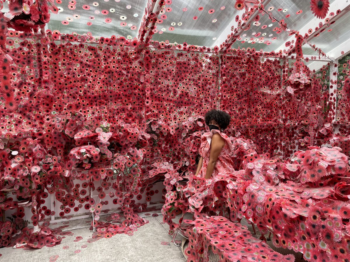 ERNAVAA's tweet photo. #FlowerObsession is one of the many interactive installations that is apart of Kusama: Comsic Nature now @NYBG. Japanese Artist Yayoi Kasuma invites guests to “obliterate” a domestic space with flower stickers by placing them on plants, walls, ceilings, and furniture. https://t.co/GCgToHpK7L