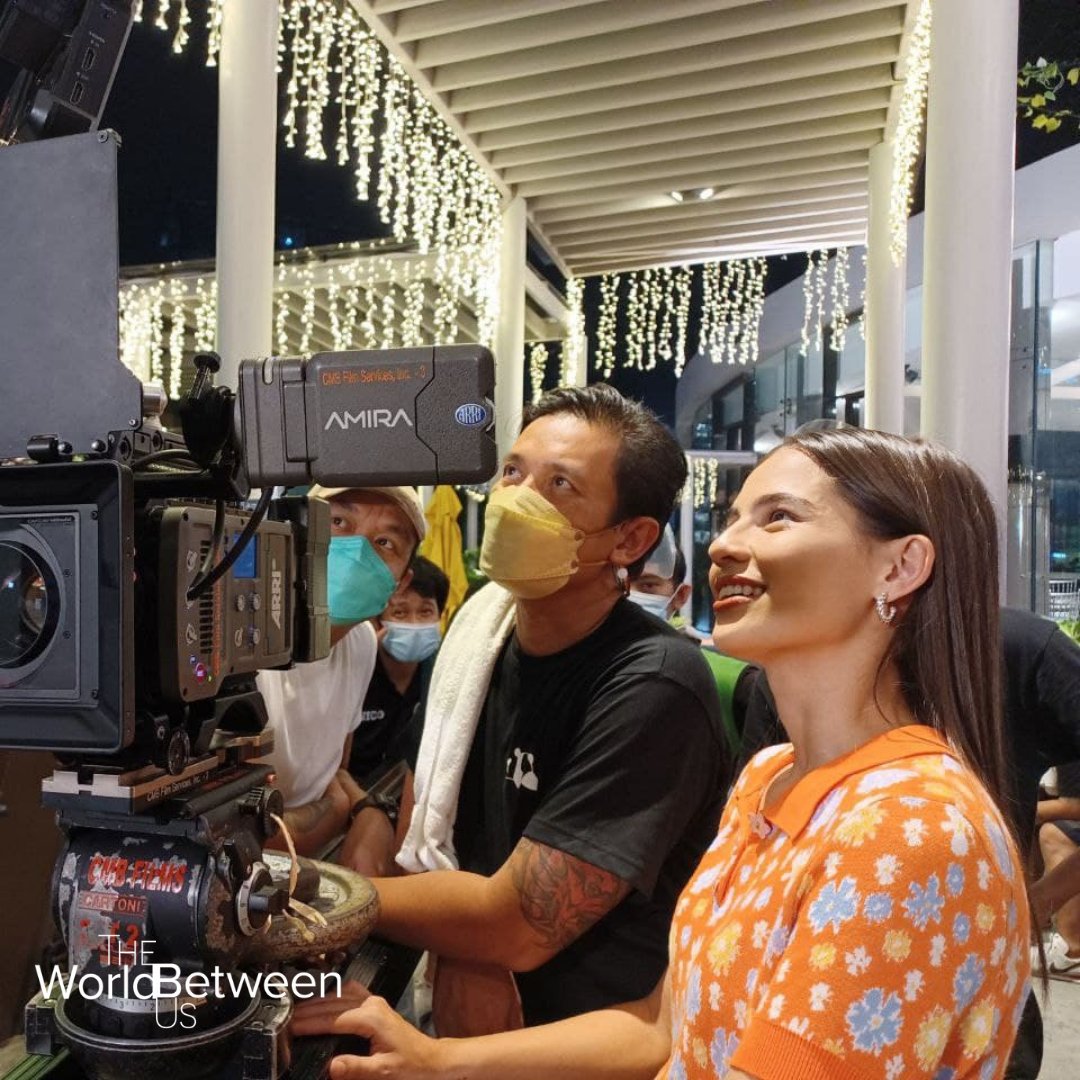 GMADrama's tweet photo. We all need this freshness on a Monday! Sana all ganito ka-fresh! Heart eyes only for Lia! 😍 #TheWorldBetweenUs https://t.co/MvqZncOMyq