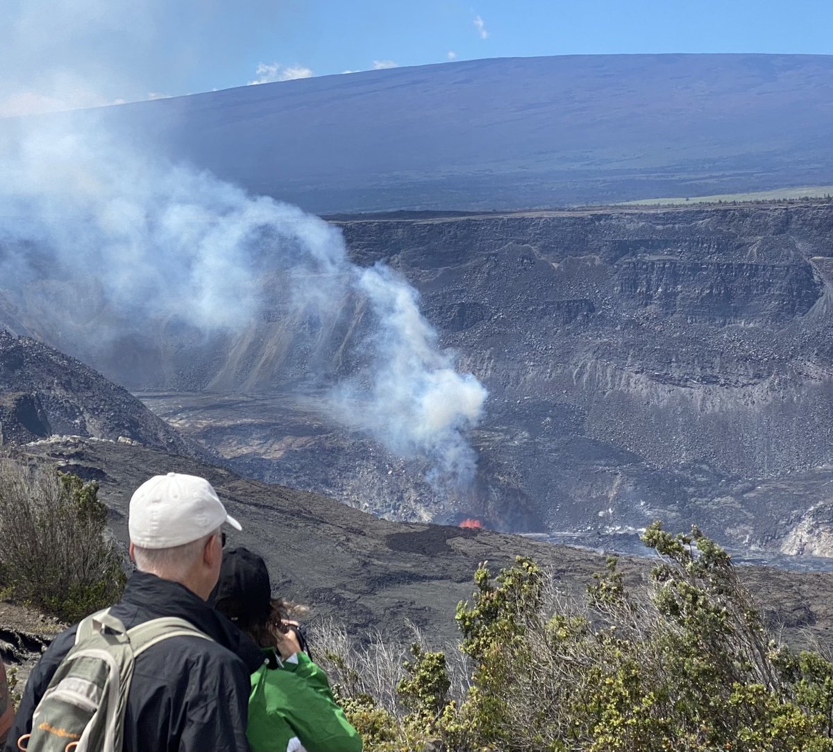 KilaueaEcoGuide's tweet photo. Our guests have been scoring some amazing views of the new summit eruption here on Kīlauea volcano!

Here we find a view of the spattering inside the summit lava lake with the mighty Mauna Loa as the back drop. 

#kilauea #hawaii #bigisland #halemaumau  #hawaiiisland #lavalake https://t.co/d7NeVaYNCT