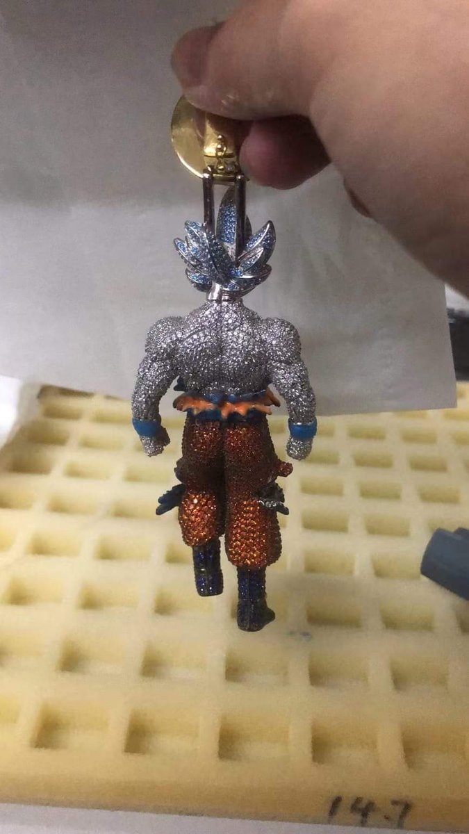 Colin8341's tweet photo. The combination of anime figure and jewelry, 18K dragon ball anime figure inlaid with diamonds #Jewelry #wax #brasscasting #casting #prototype #NFT #925silver #toys #crafts #vacuumcasting #resin #model https://t.co/P41o4zfq3v