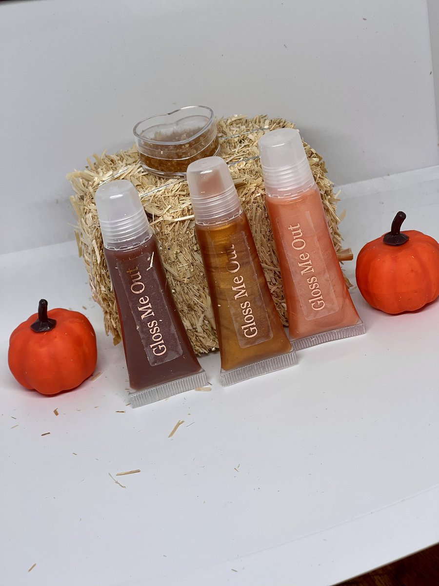 GlossMeOut tweet media