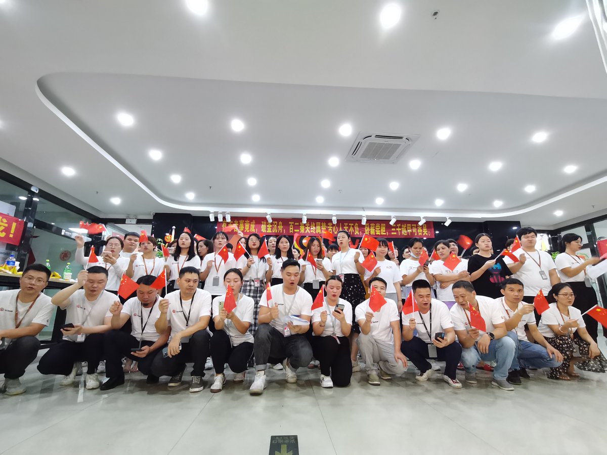 Savior's rich cultural activities-singing competition
#gloves #socksforsale #Sing #clothesph #shoeslave