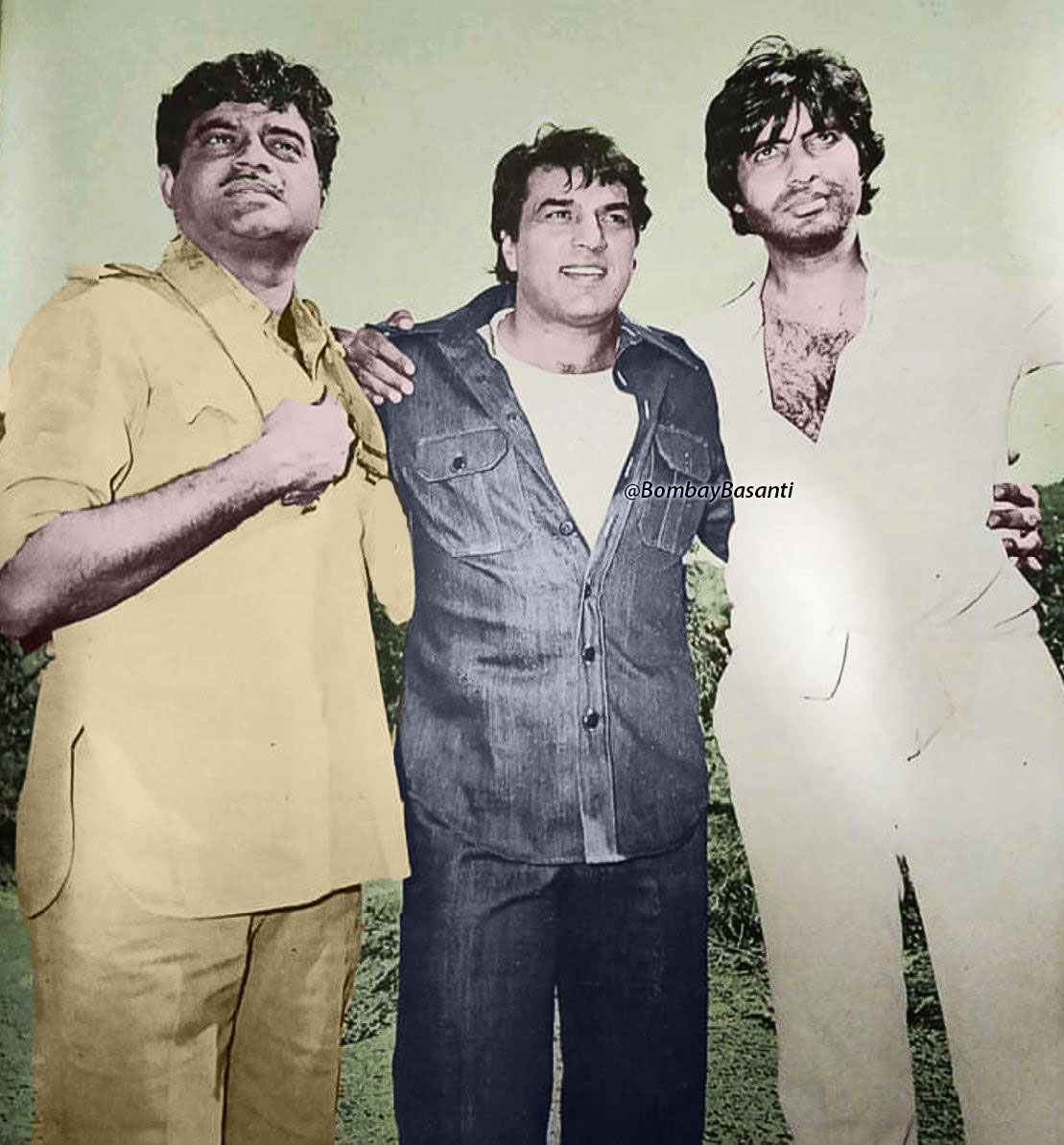 BombayBasanti's tweet photo. #HappyBirthdayAmitabhBachchan
#HBDAmitabhBachchan
Birthday wishes to the Superstar of the Millennium, Angry Young Man of Bollywood, legendary actor #AmitabhBachchan ЁЯМ╣
With #AbhishekBachchan #JayaBachchan #DilipKumar #Dharmendra #ShatrughanSinha
#BigB #HBDBigB #AB79 #BigB79 https://t.co/fhaVNTWbjJ