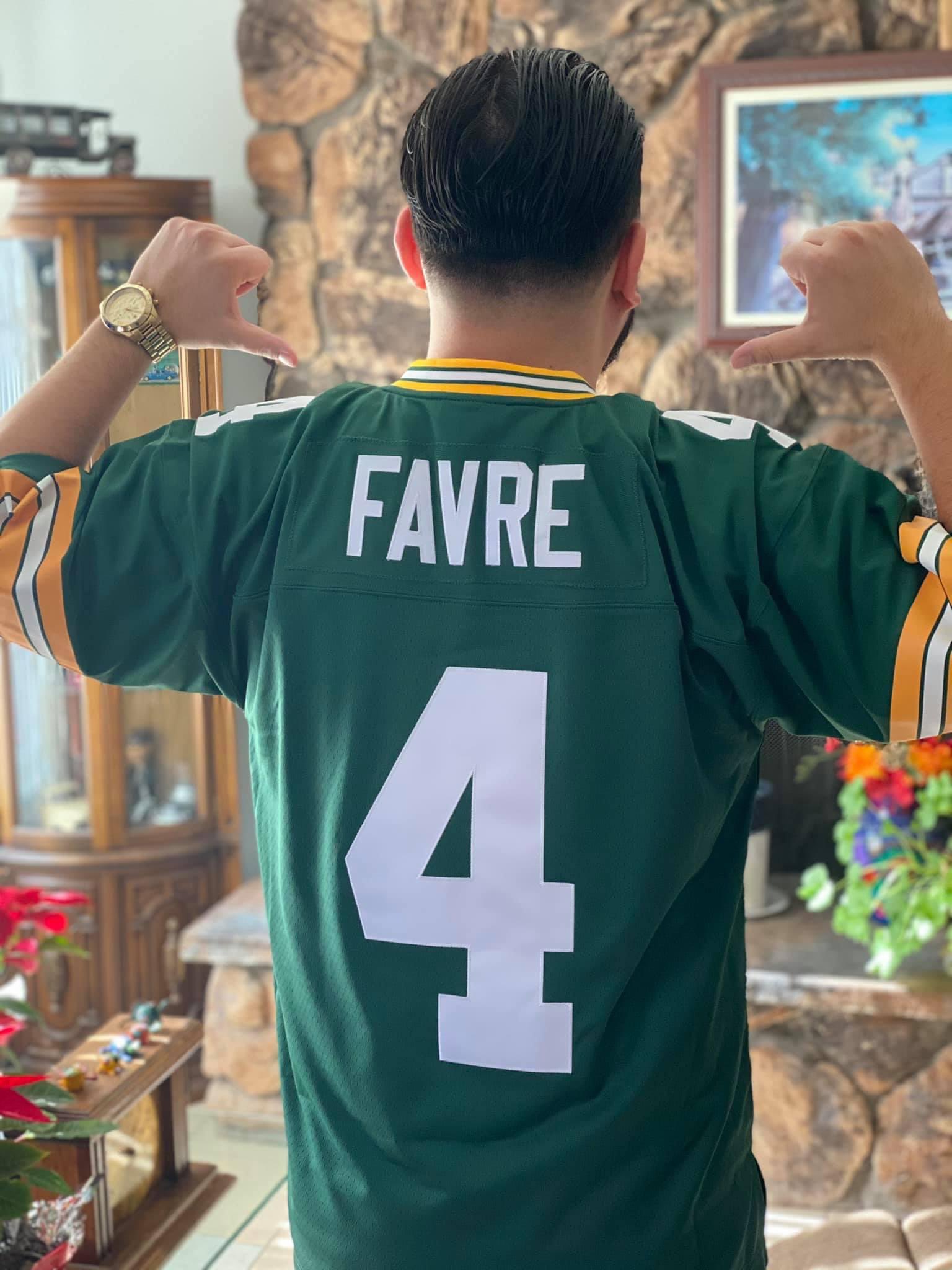 Happy 52nd birthday to my childhood idol, Brett Favre! 