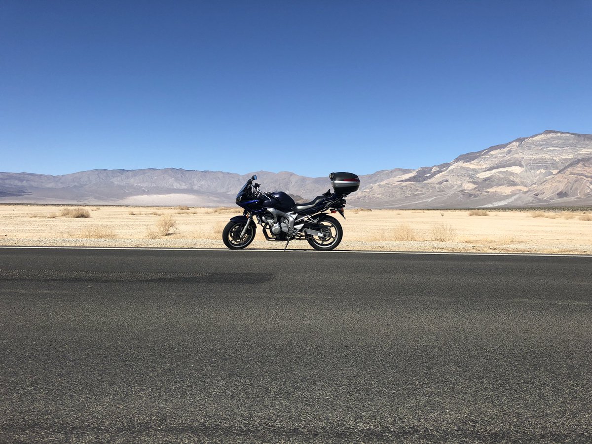 thewallybee's tweet photo. #QIDV Day 2:
* successfully invaded #DeathValley, its now officially #queer
* #Miles ridden today: 305.4
* Total mileage: 709.8
* Hrs of #motorcycling today: 7
* Total motoing hrs: 17
* New land speed record: #145mph
* Bugs splattered: ♾
#gay #lgbt #motorcycle #riding https://t.co/Ew678yN1DQ