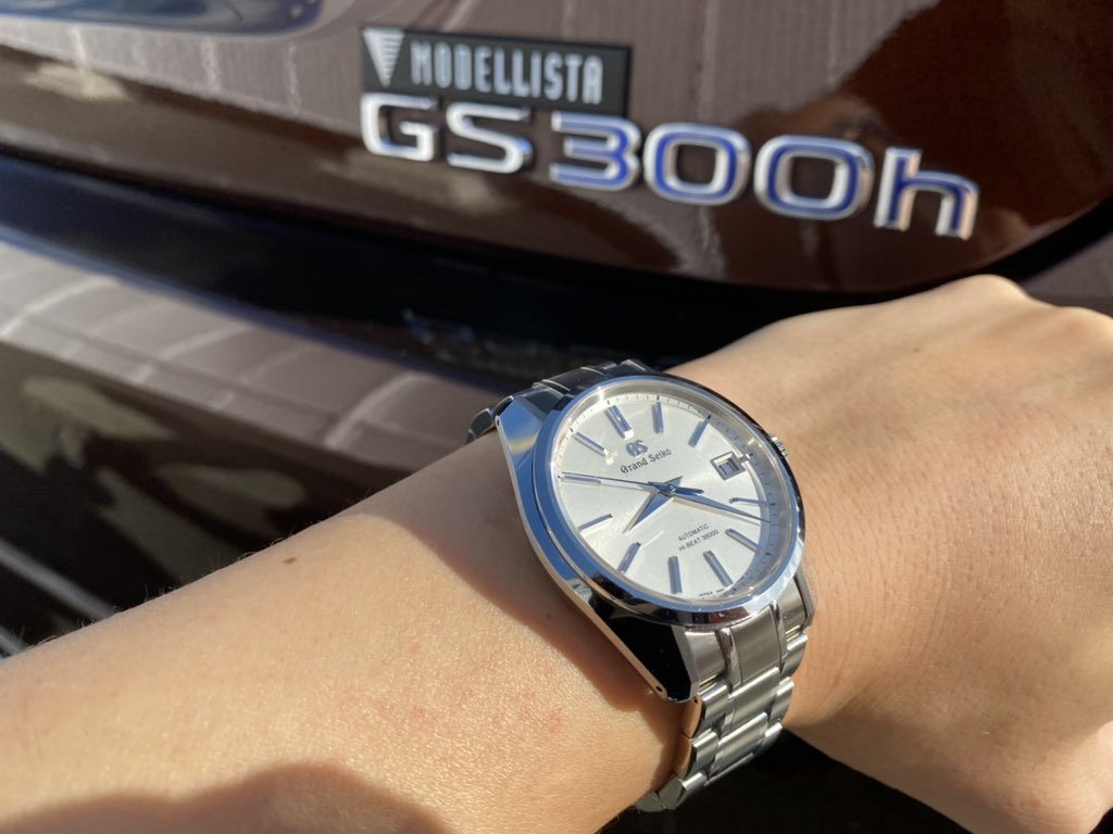 Owadder's tweet photo. ＧＳとＧＳ
(１回これやりたかった)

では、ゴールドマン・サックスではない職場へ向かいます

#GS 
#LEXUS
#レクサス 
#LexusGS
#レクサスGS
#GS300h 
#versionL
#GrandSeiko 
#グランドセイコー 
#SBGH277 
#9S85 
#HiBeat36000 https://t.co/PIhzD4rsp7