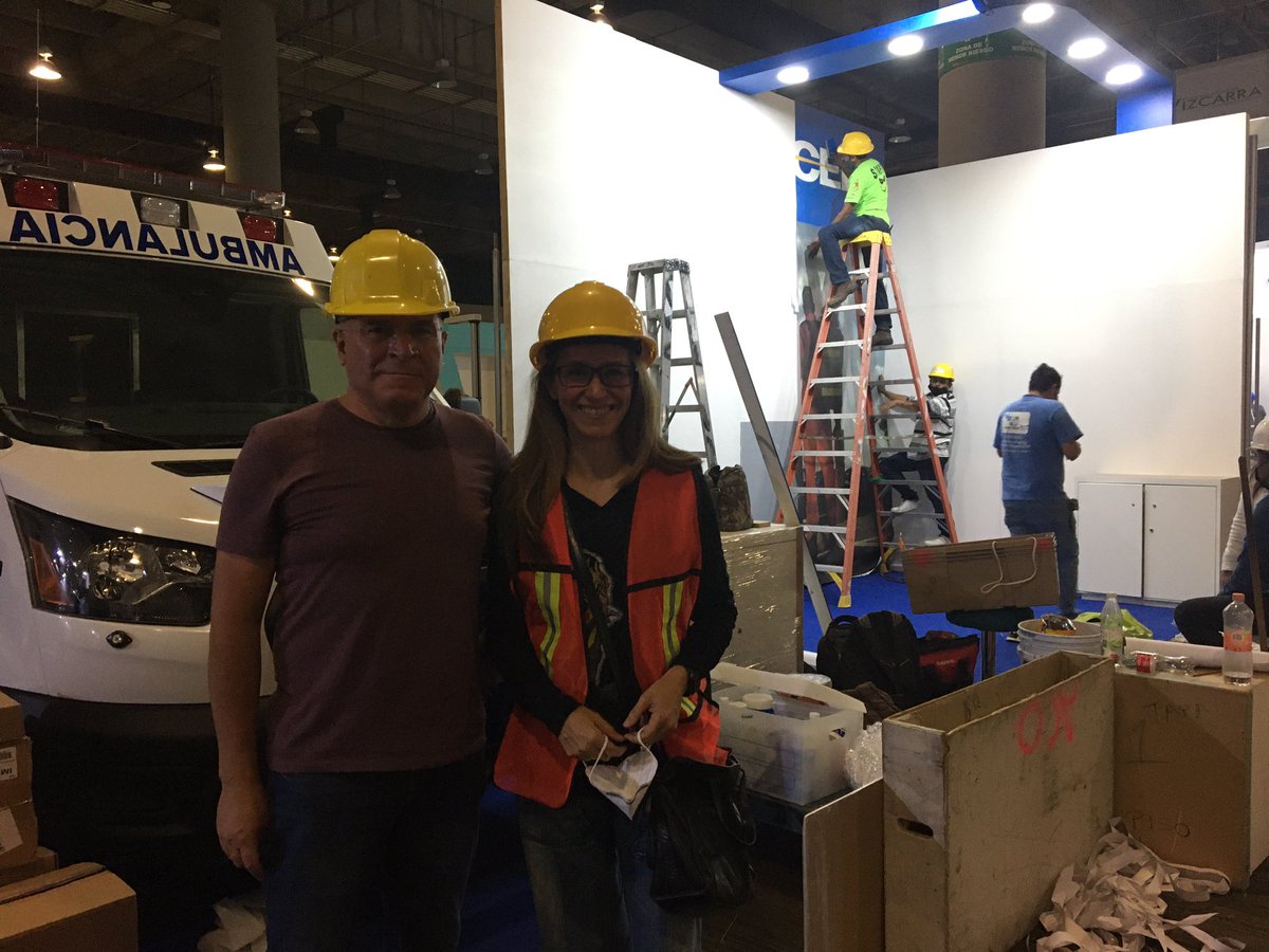 GmmcMexico's tweet photo. Estamos en el montaje de nuestro stand, muy emocionados para recibirlos mañana. 😊 Los esperamos WTC CDMX stand 603 Medical Expo.  

#MedicalExpo #Spencer #Mortara #Miltex #Bovie #doctores #doctoras #medicina #médicos #equipomedico  #proteccioncivil https://t.co/Wh1TJJGe0u