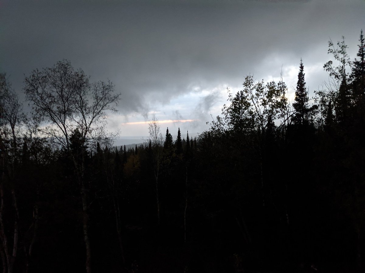 Newfdaddy's tweet photo. @NWSduluth Almost thru GM now https://t.co/3lKp7uKYNe