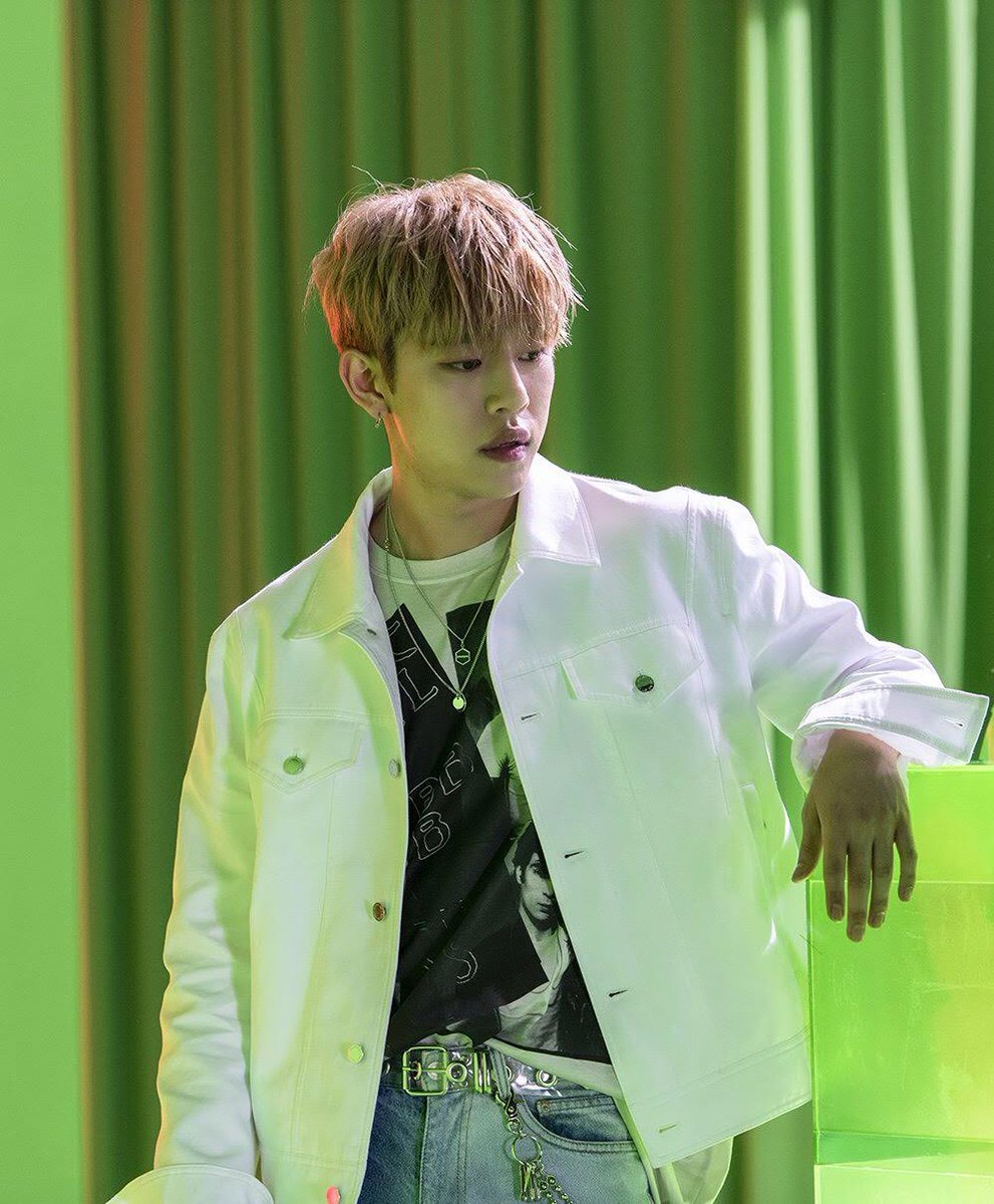 FT5kiyomi's tweet photo. #2YearsWithAight
@official_JDH93 https://t.co/GMhZcGTA0u