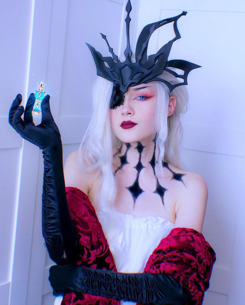 miccostumes's tweet photo. La Signora
Credit: https://t.co/T4QSVxsgad
#lasignora #lasignoraedit #lasignoracosplay #signora #signoracosplay #genshinimpact #genshinimpactcosplay #cosplayphotography https://t.co/nxZn5BdRmY