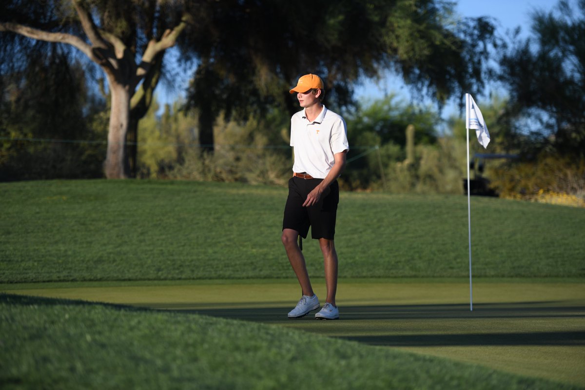 Vol_Golf's tweet photo. Locked in a tight battle coming down the stretch against Georgia in the East match play semifinals.

Hunter Wolcott - 1 ⬇️ (through 13)
Spencer Cross - 4 ⬆️ (12)
Tyler Johnson - 3 ⬇️ (12)
Bryce Lewis - 1 ⬆️ (11)
Cade Russell - 2 ⬇️ (11) https://t.co/f0QM7pnXKH