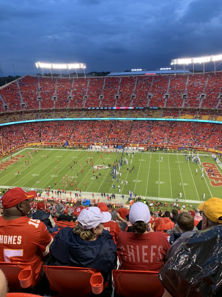 monette🛸🕺🏼 tweet media