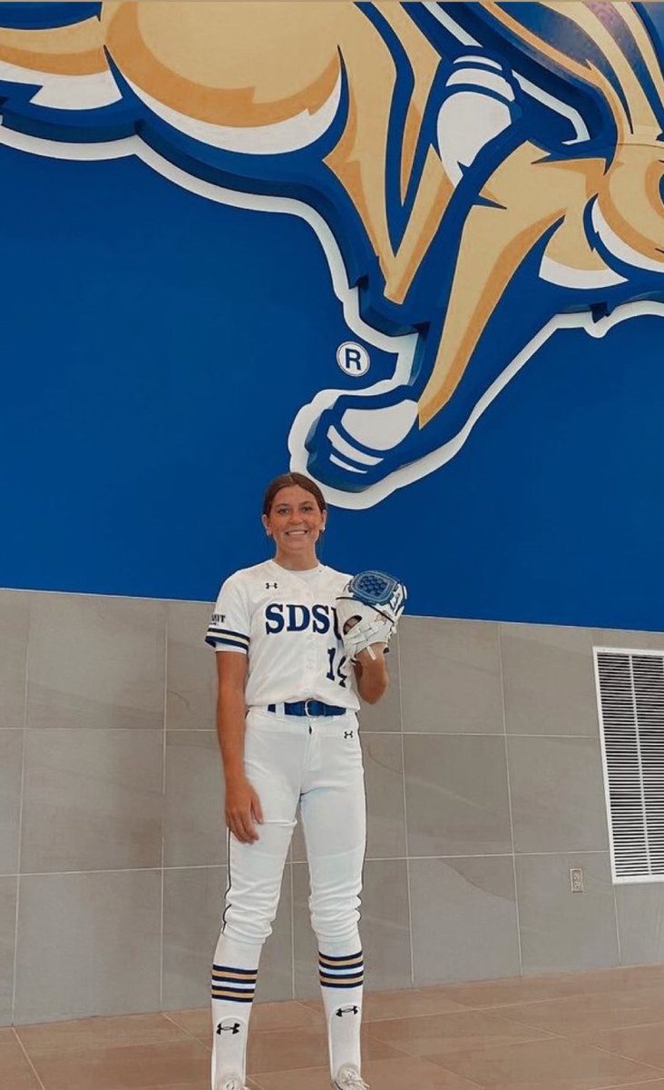 Congratulations to <a href="/emmavikeee/">Emma Vike</a> on her commitment to play Division 1 softball at @GoJacksSB #RennieWay