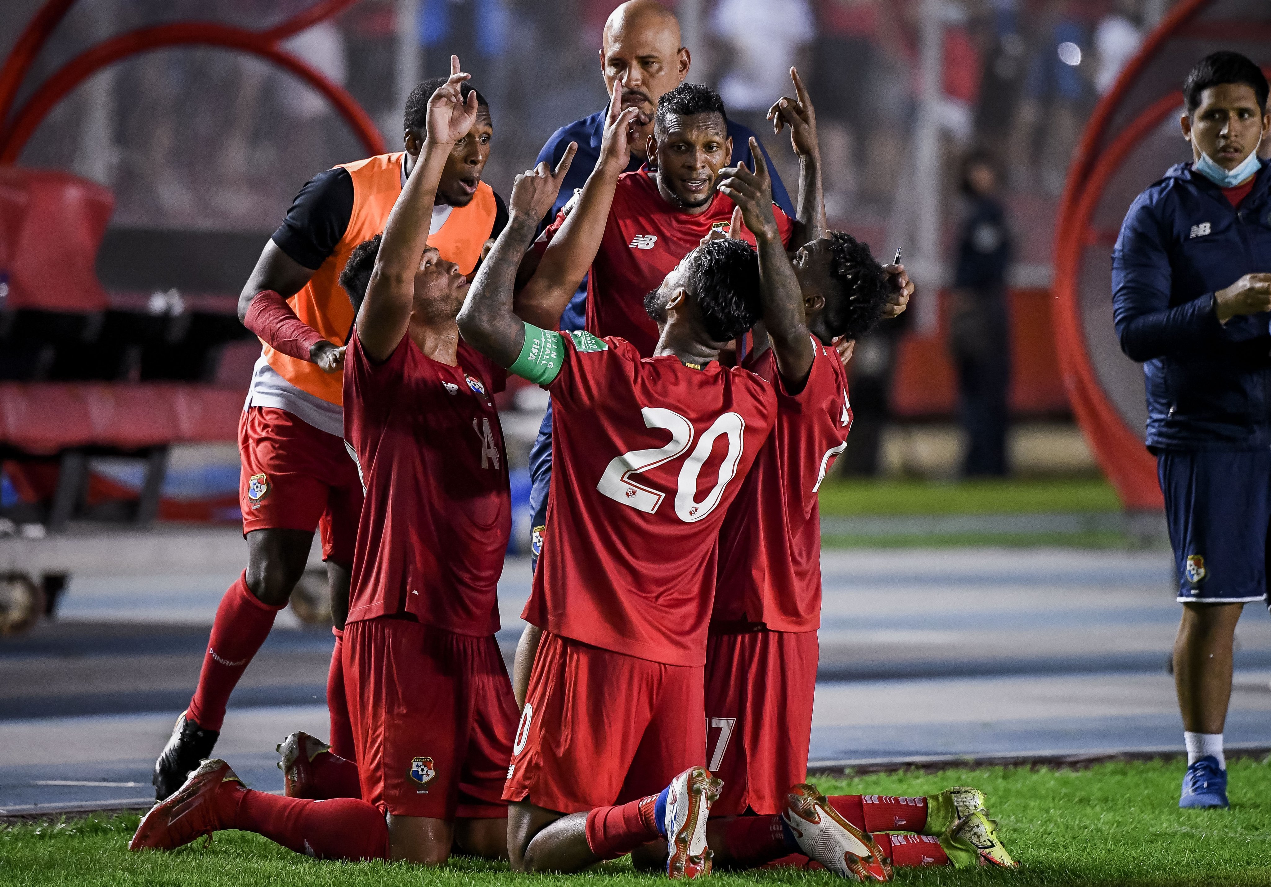 Panama wins World Cup qualifier 1-0 as USMNT shuffles lineup