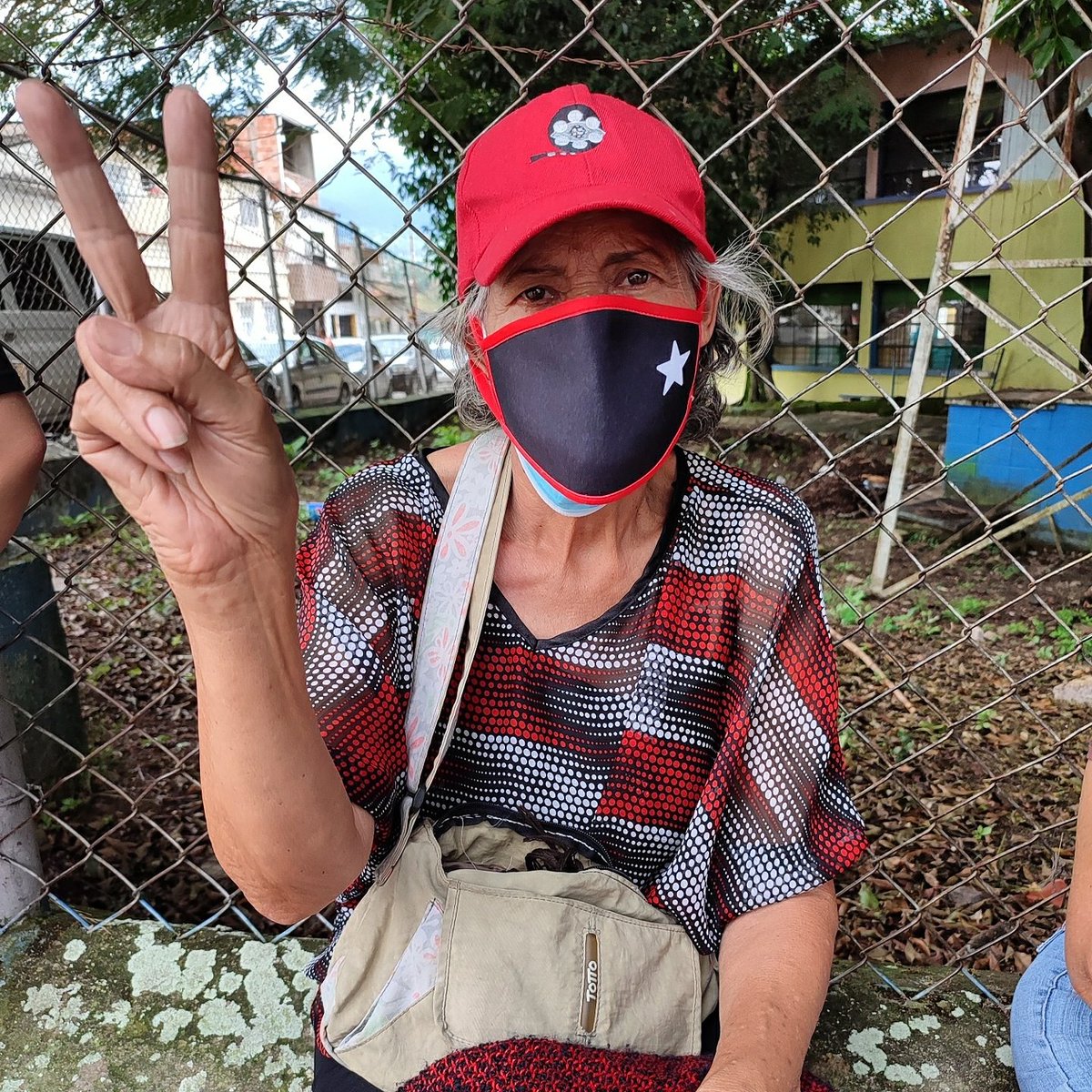 Felicito la masiva asistencia del pueblo tachirense que participó  hoy #10Oct en el #SimulacroNacional2021. ¿Tú participaste? ¿Cómo te pareció el proceso? ¡Te leo!