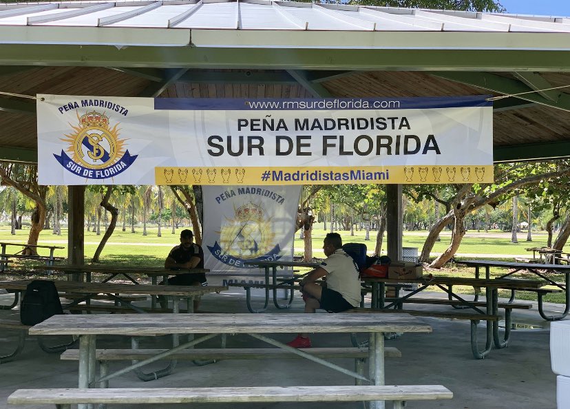 RMSurDeFlorida's tweet photo. En nombre de toda la junta directiva de la Peña Madridistas Sur de Florida, muchas gracias a todos los que asistieron hoy a la celebración de nuestro séptimo aniversario en Crandon Park 🎉🥳 

#HalaMadridYNadaMas | #RealMadrid https://t.co/YxpgIozW4H