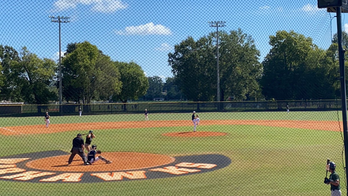 AustinMcRae16's tweet photo. Had a blast playing against former teammates today. Lincoln for life @McculleyTrevor @SlappeyCaden https://t.co/TWwMlg2Kbf